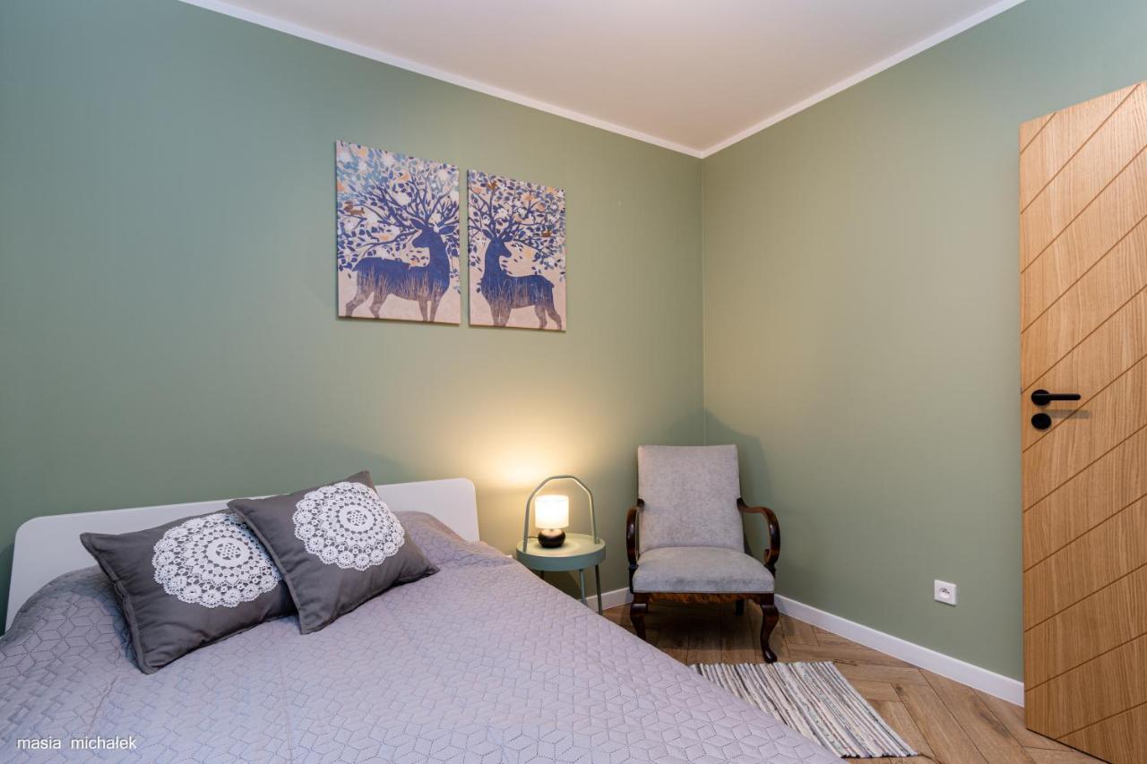 Daj Sobie Czas Apartament อิสเตบนา ภายนอก รูปภาพ