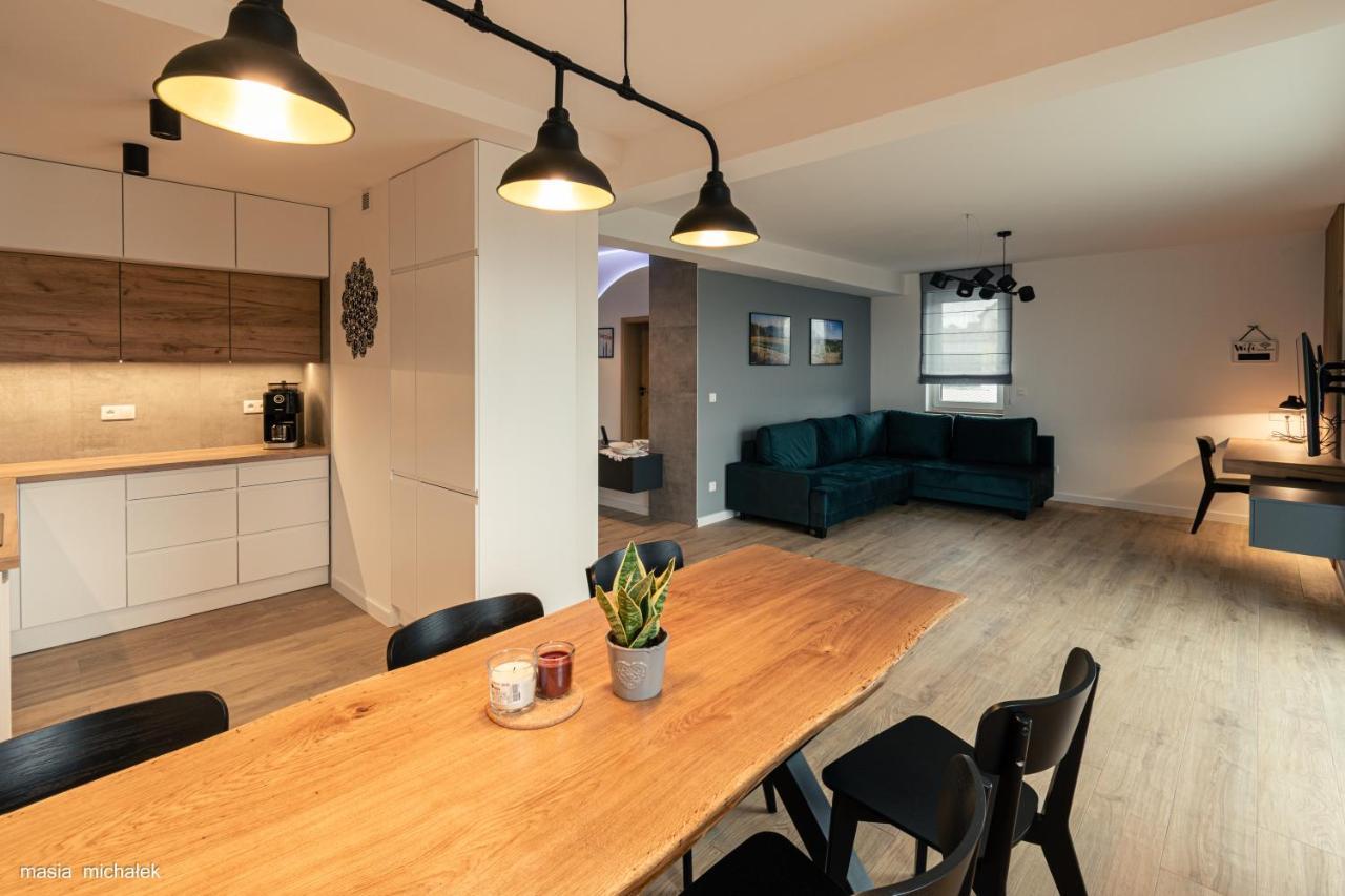 Daj Sobie Czas Apartament อิสเตบนา ภายนอก รูปภาพ