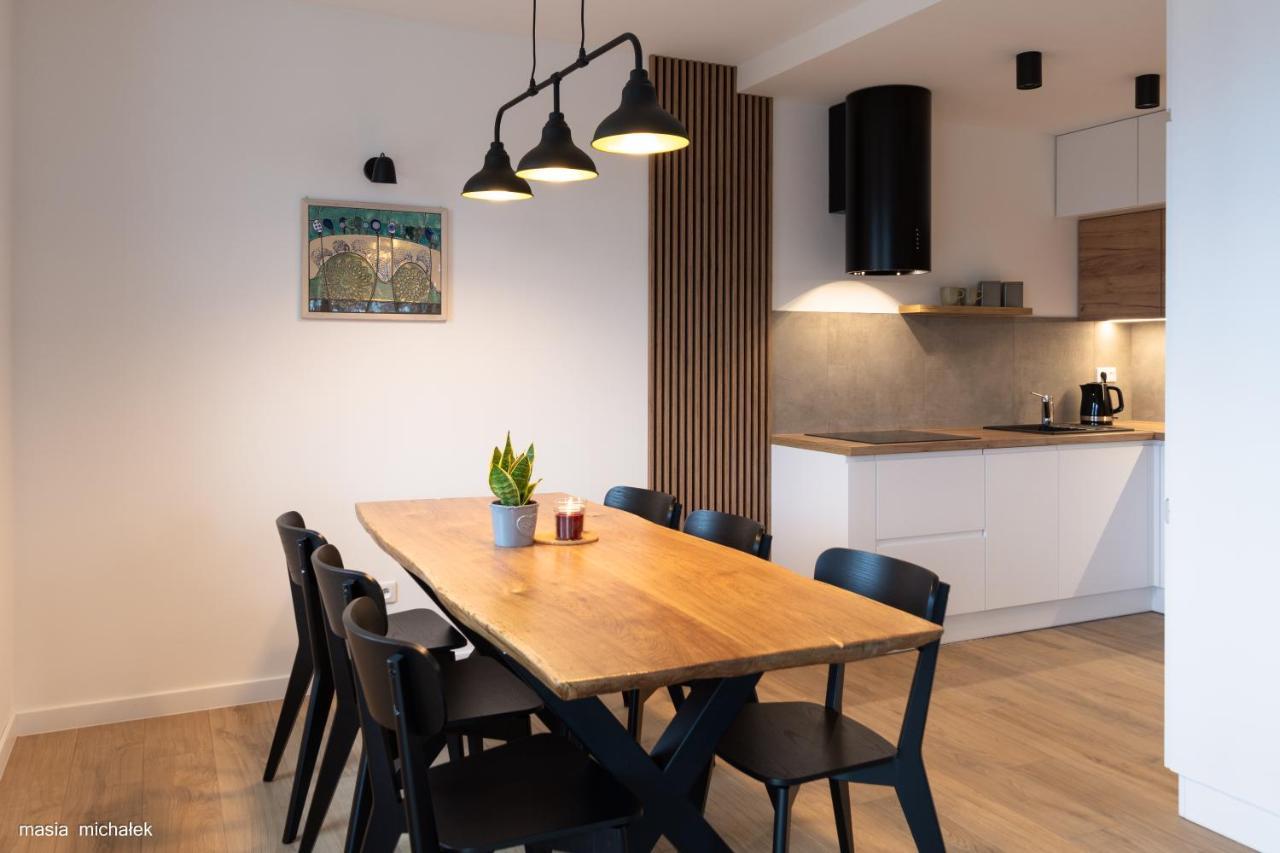 Daj Sobie Czas Apartament อิสเตบนา ภายนอก รูปภาพ