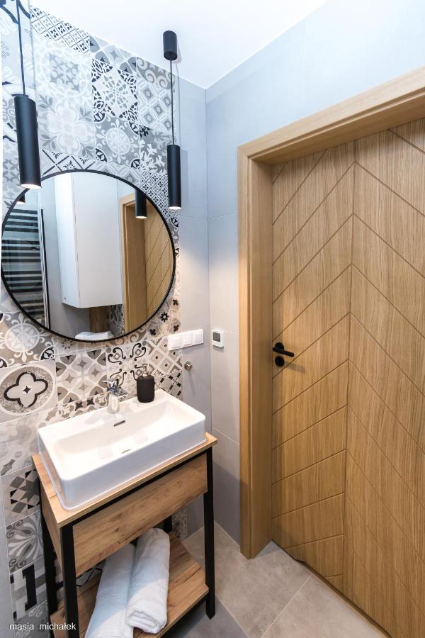 Daj Sobie Czas Apartament อิสเตบนา ภายนอก รูปภาพ