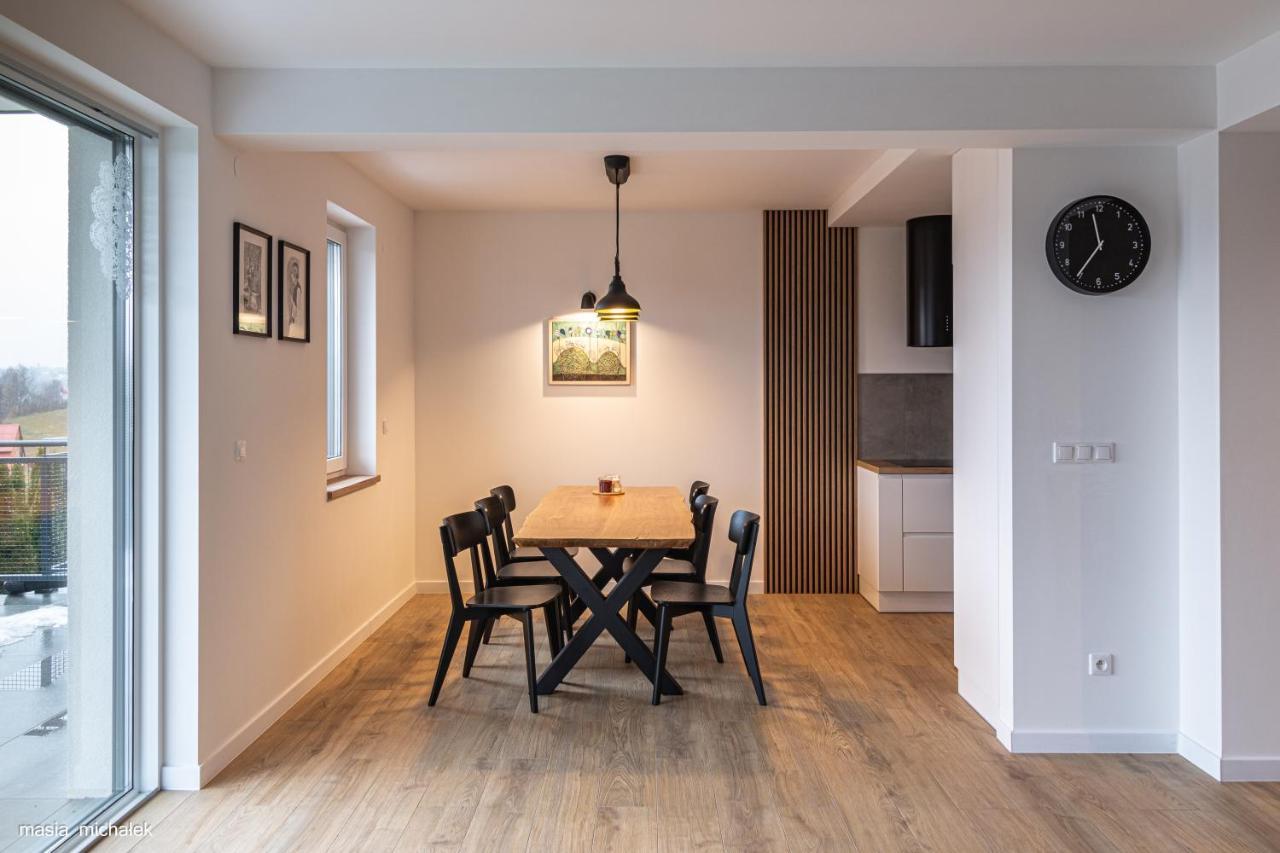 Daj Sobie Czas Apartament อิสเตบนา ภายนอก รูปภาพ