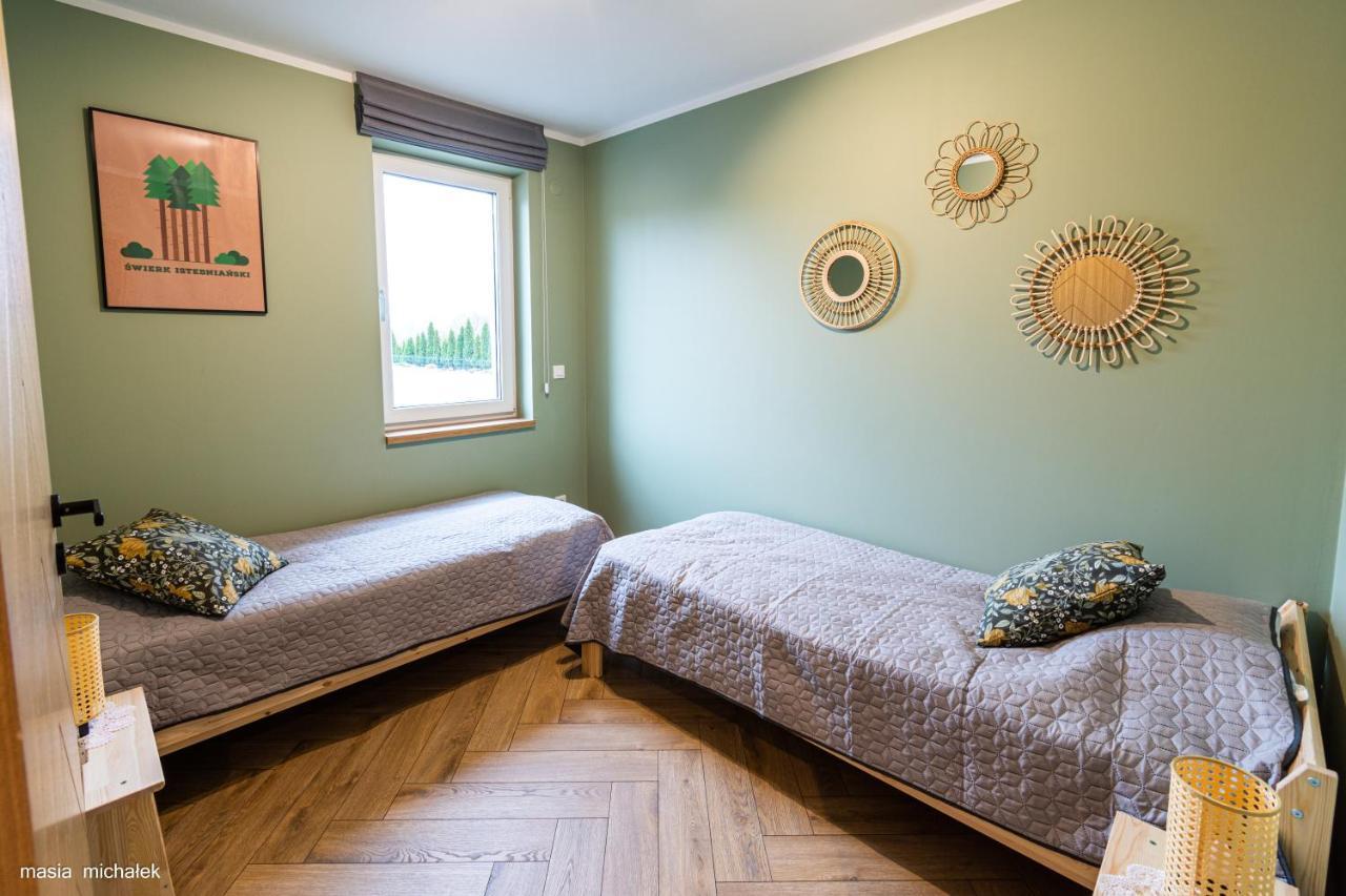 Daj Sobie Czas Apartament อิสเตบนา ภายนอก รูปภาพ